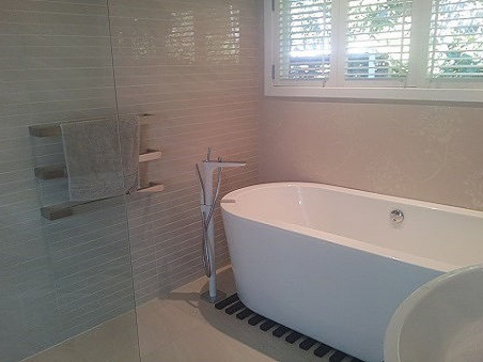 928321_fd0587cdd3e544d69083573d7446c070